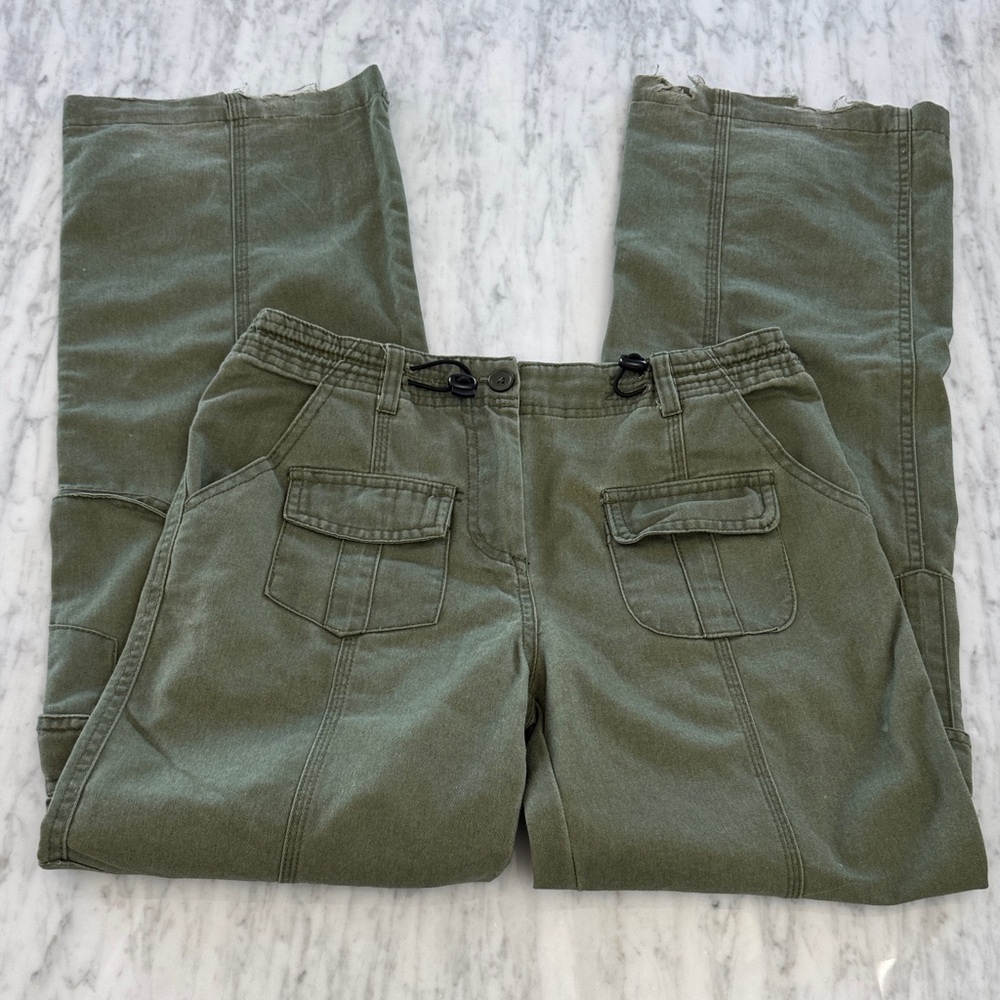 Brandy Melville Womens Olive Green Cargo Pants. OS